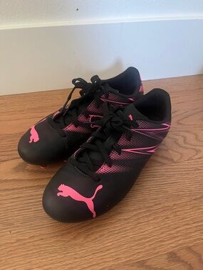 Puma Kids Black & Hot Pink Soccer Cleats
